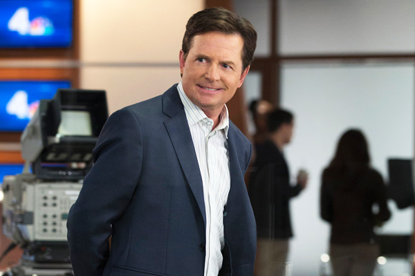 Ein Rahmen aus der TV-Show "The Michael J. Fox Show"