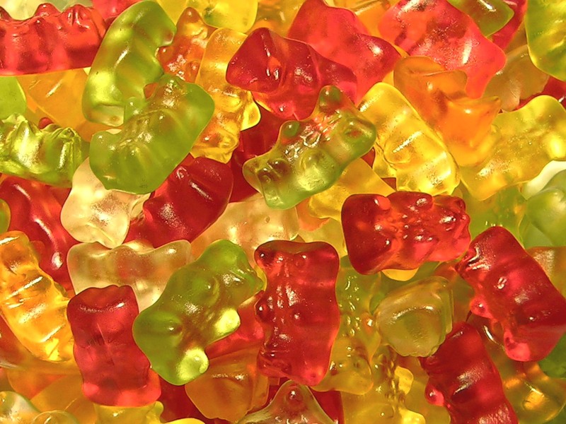 Wie man natürliche Gammy Bären herstellt, die wie echter Saft schmecken Как сделать натуральные Мишки Гамми, которые на вкус как настоящий сок