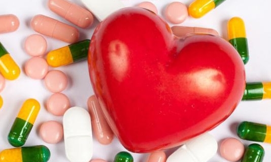 Antihypertensiva - Welche Art von Medikamenten kann den Alkoholkonsum gefährden? Инсульт, кровотечения, кома: какие лекарства опасно мешать с алкоголем
