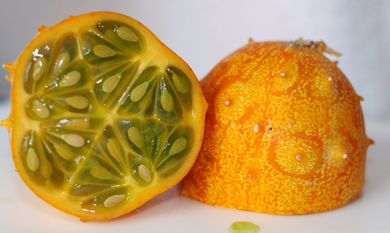Kiwano-Melone - Exotische Früchte aus aller Welt, von denen Sie noch nichts gehört haben Дыня кивано - Экзотические фрукты со всего света, о которых вы не слышали