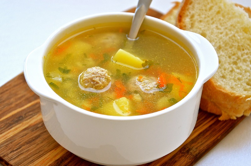 Suppe mit Frikadellen - Bis auf den Bauch war nicht faul! Die besten Suppen für unser Verdauungssystem Суп с фрикадельками - Полезные супы
