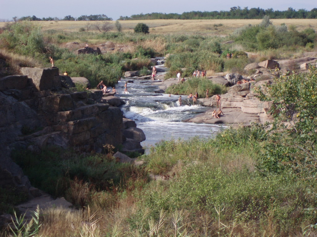 Kaskadierender Wasserfall Sholokhovsky (Tokovskiy) (Gebiet Dnepropetrovsk, Apostolovsky-Bezirk) - Wenig bekannte Plätze von Ukraine für Erholung mit Kindern Шолоховский (Токовский) каскадный водопад (Днепропетровская область, Апостоловский район) - Места в Украине для отдыха с детьми