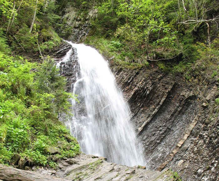 Wasserfall Zhenetsky Guk - Alle Wasserfälle der Ukraine: 40 schöne Wasserfälle der Ukraine (Foto) Водопад Женецкий Гук - ТОП водопадов Украины