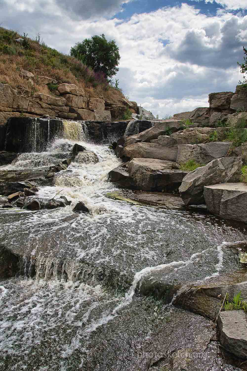 Wasserfall auf der nassen Moscovka - Alle Wasserfälle der Ukraine: 40 schöne Wasserfälle der Ukraine (Foto) Водопад на Мокрой Московке - ТОП водопадов Украины