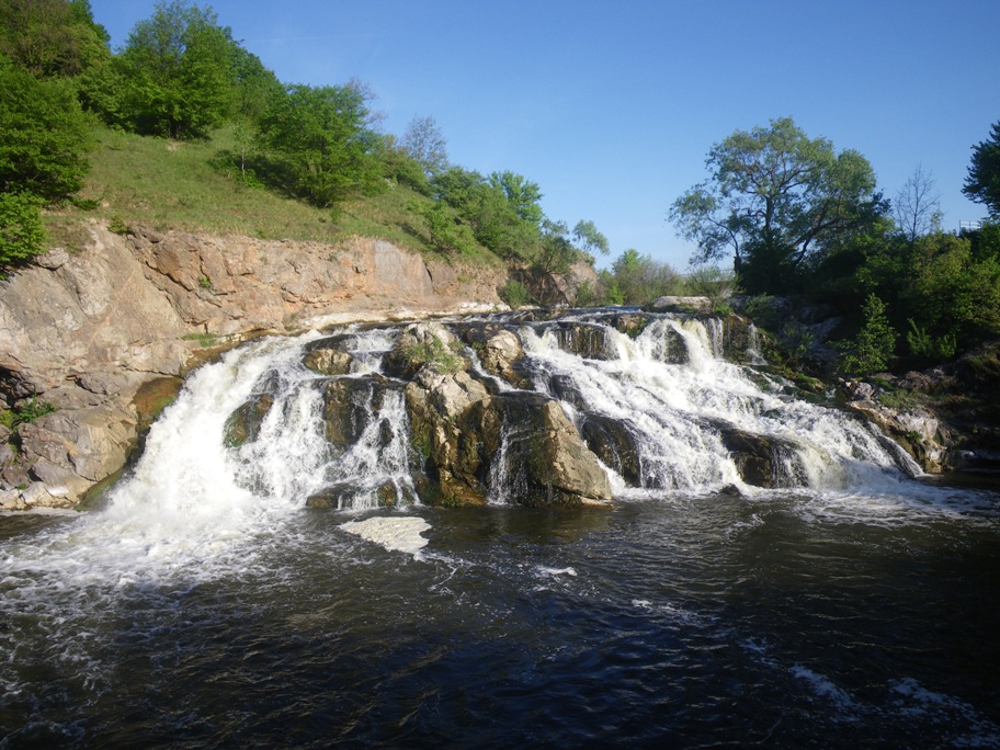 Vchelka Falls - Alle Wasserfälle der Ukraine: 40+ schöne Wasserfälle der Ukraine (Foto) Водопад Вчелька - ТОП водопадов Украины