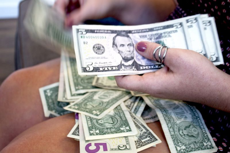 Zeichen, wie man Geld anzieht Приметы чем привлечь деньги