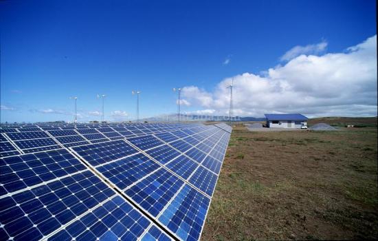 Ihre eigene Energie - ein Bewohner von Lviv Babyachok Sonnenkollektoren installieren und verkauft sogar Macht Zustand Сам себе энергетик - житель Львовщины Бабячок установил солнечную батарею и даже продает энергию государству