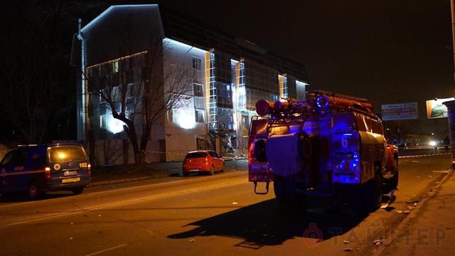 In Odessa, eine starke Explosion: zerstört freiwillige Hilfe Punkt Kämpfer ATO. Bildergeschichte В Одессе прогремел мощный взрыв: уничтожен волонтерский пункт помощи бойцам АТО. ФОТОрепортаж