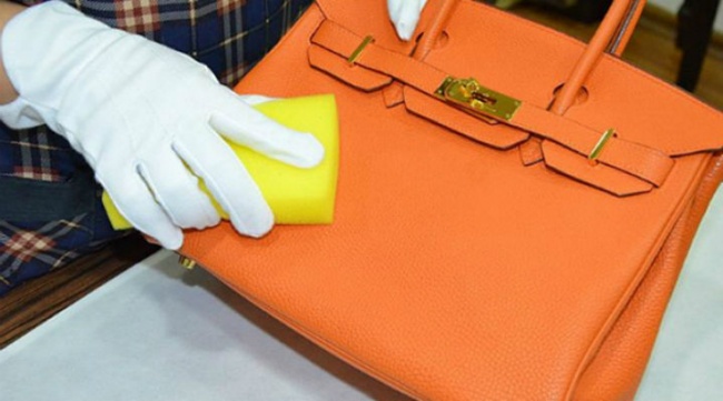 Entfernen Sie Wasserfleck Ledertasche - Tipps perfekt aussehen Удалить водяное пятно с кожаной сумки - Хитрости, чтобы выглядеть безупречно