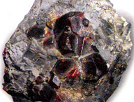 Halbedelsteine, Edelsteine