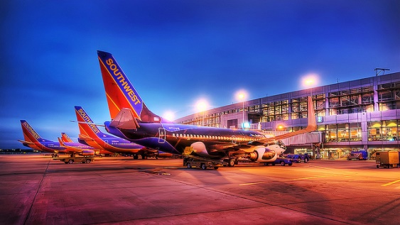 Wie Sie das günstigste Flugticket zu kaufen Как купить самый дешевый билет на самолет