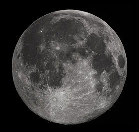 Mond von der Erde