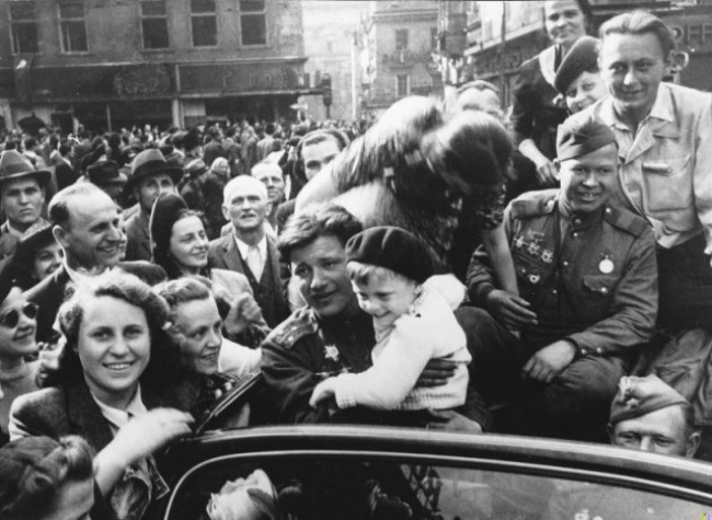 30 Fotos des Großen Vaterländischen Krieges 30 снимков Великой Отечественной войны