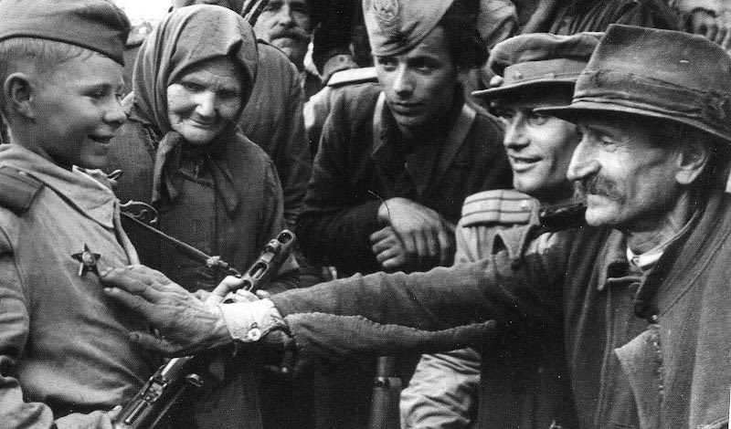 30 Fotos des Großen Vaterländischen Krieges 30 снимков Великой Отечественной войны